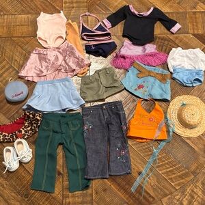VINTAGE AMERICAN GIRL 19 Pieces Bundle